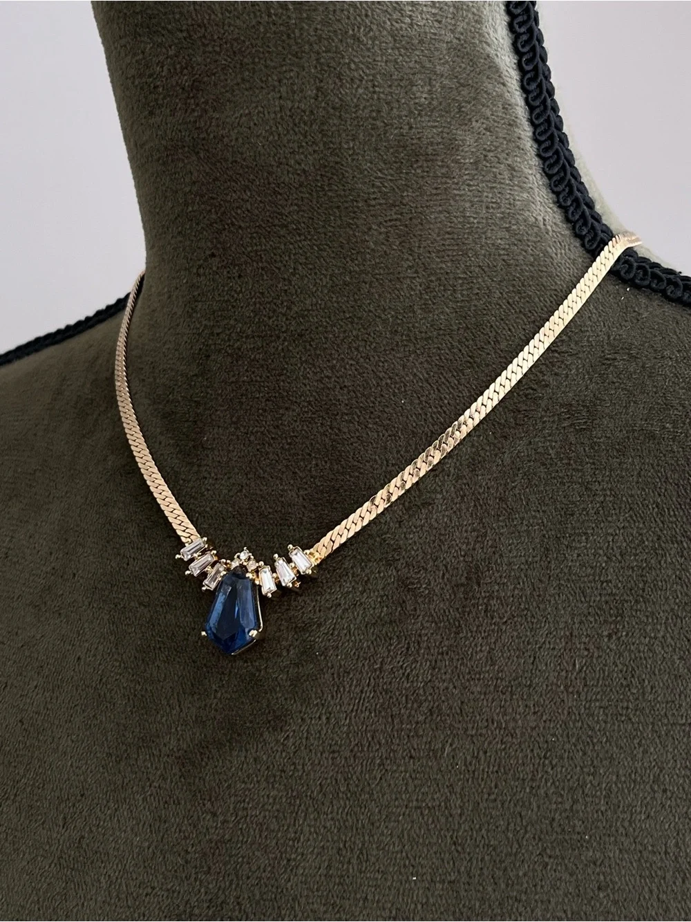 Authentic Vintage Dior Teardrop Blue Glass Stone Gold Herringbone Chain Necklace